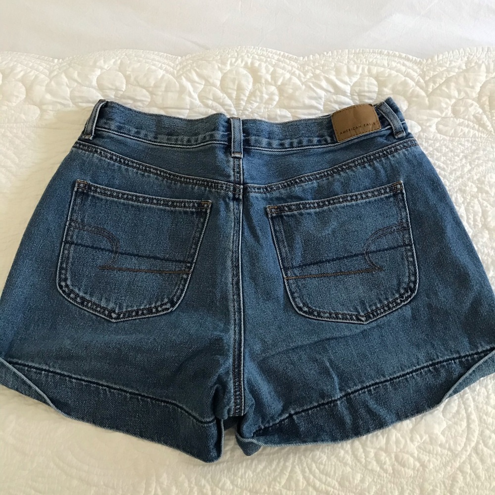 American Eagle Mom Short